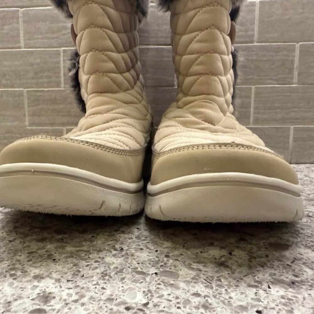 Ryka Women’s Camel Brown Quilted Shiver Ankle Boot with Faux Fur Trim-Size 7 - Picture 4 of 10